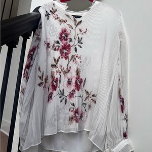 White House Black Market Floral Pleated Blouse - White and Pink